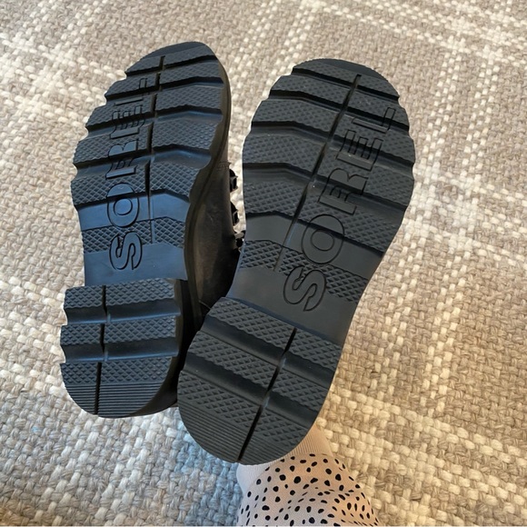 Sorel Women's Lennox Lace Boot Gray - Picture 7 of 8